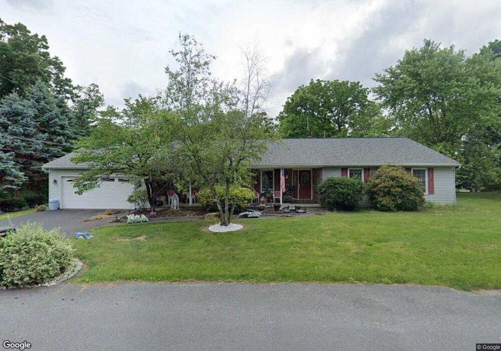 2316 Riverbend Cir, Allentown, PA 18103 - photo 1