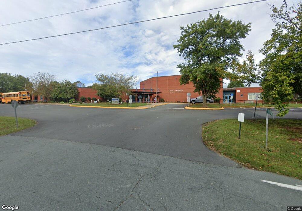 958 N Milton Rd, Charlottesville, VA 22911 - photo 1