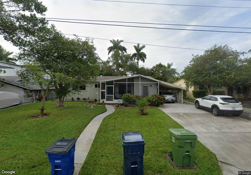 313 SW 8th St, Hallandale Beach, FL 33009 - photo 1