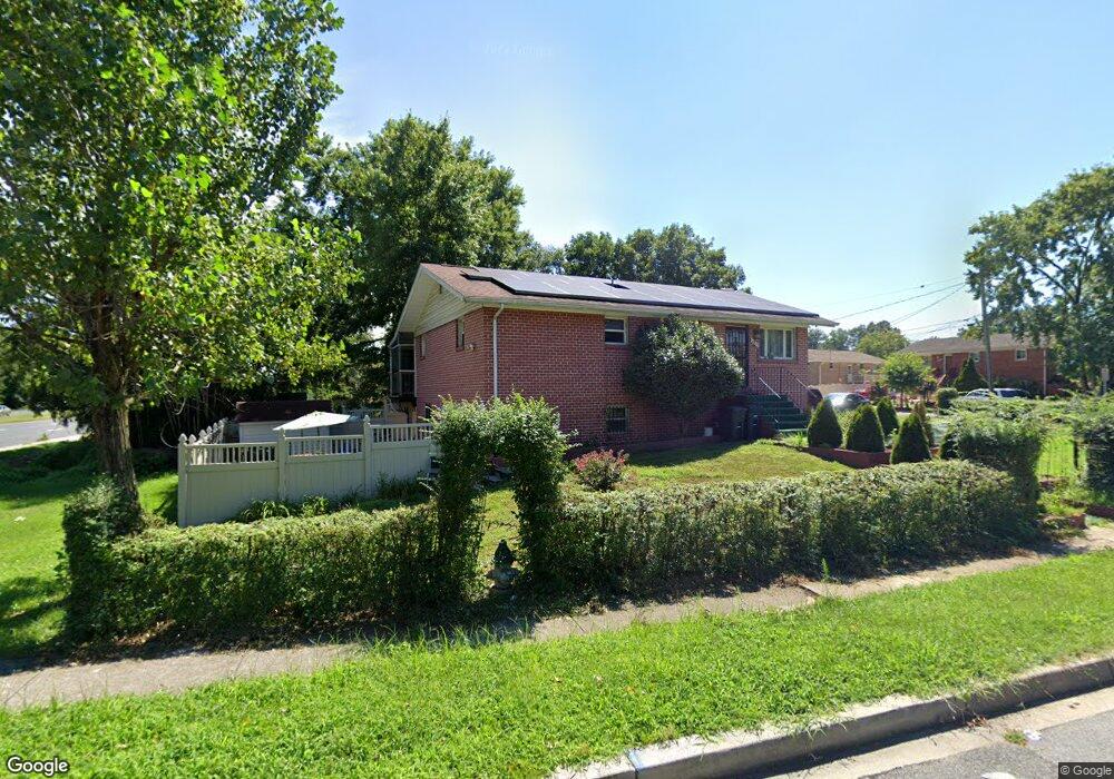 8925 Snow Acres Dr, Laurel, MD 20708 - photo 1