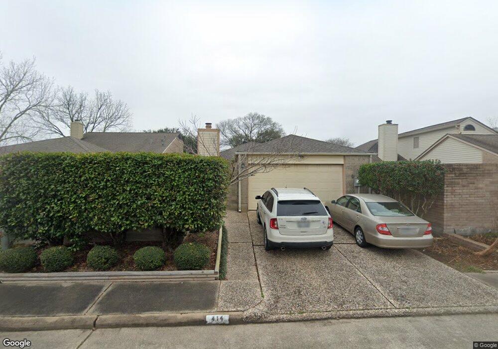 414 Towne Ct, Alvin, TX 77511 - photo 1