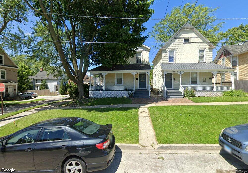 520 W Clayton St, Waukegan, IL 60085 - photo 1