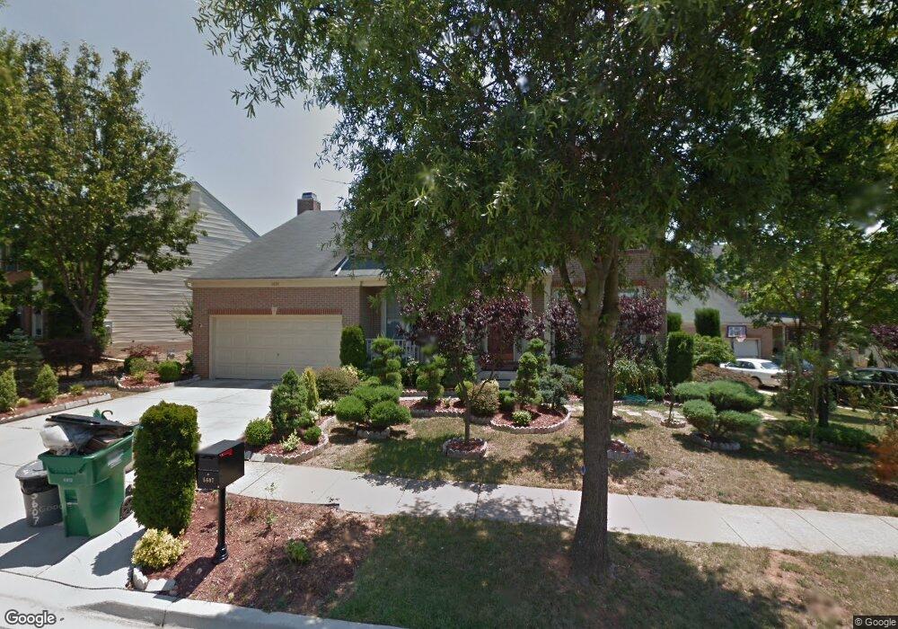 5607 Signet Ln, Riverdale, MD 20737 - photo 1