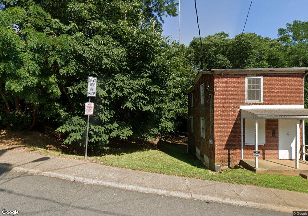 202 7th St SW, Charlottesville, VA 22903 - photo 1
