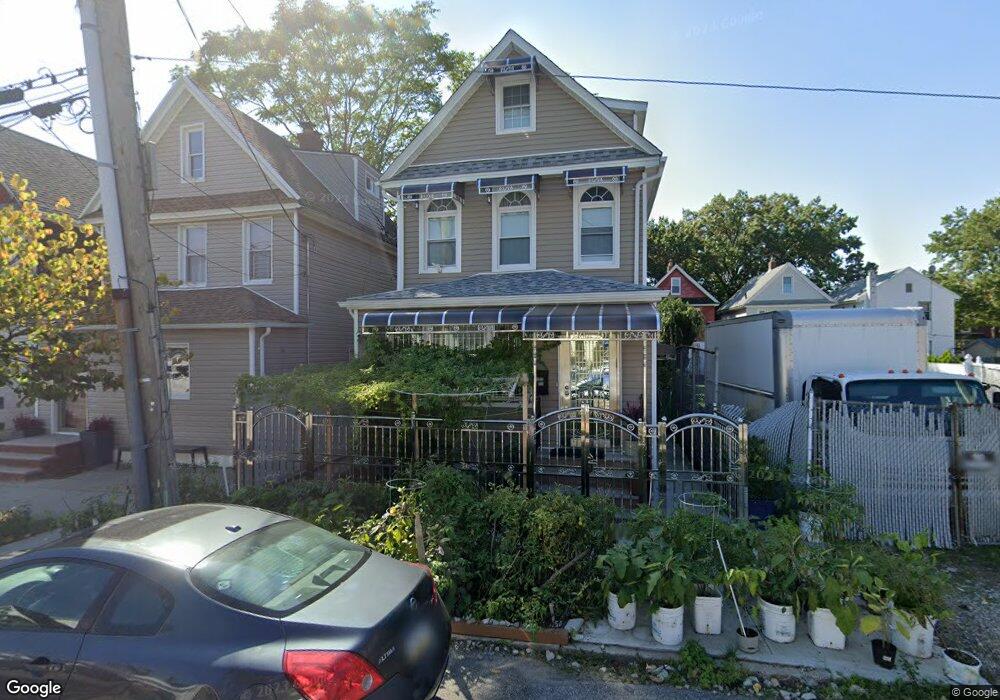 11020 158th St, Jamaica, NY 11433 - photo 1