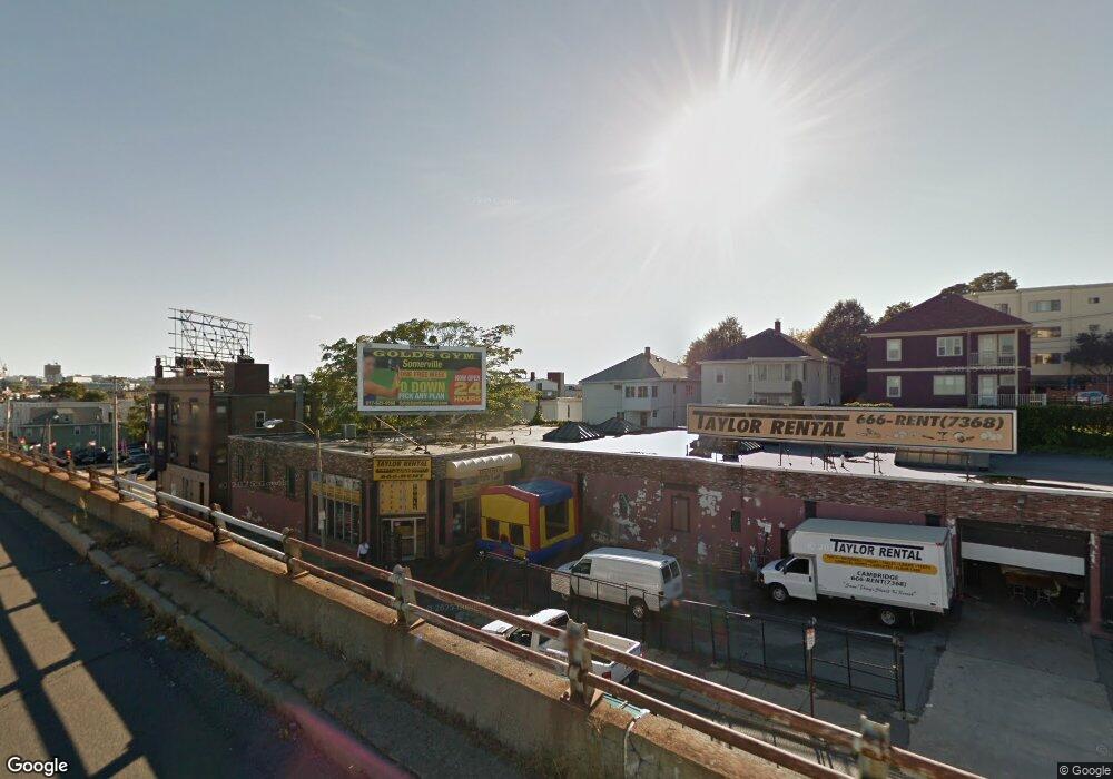 352 Mcgrath Hwy, Somerville, MA 02143 - photo 1