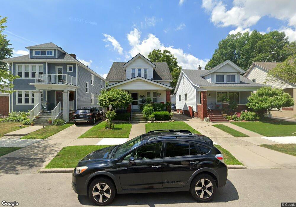 1445 Beaconsfield Ave, Grosse Pointe Park, MI 48230 - photo 1