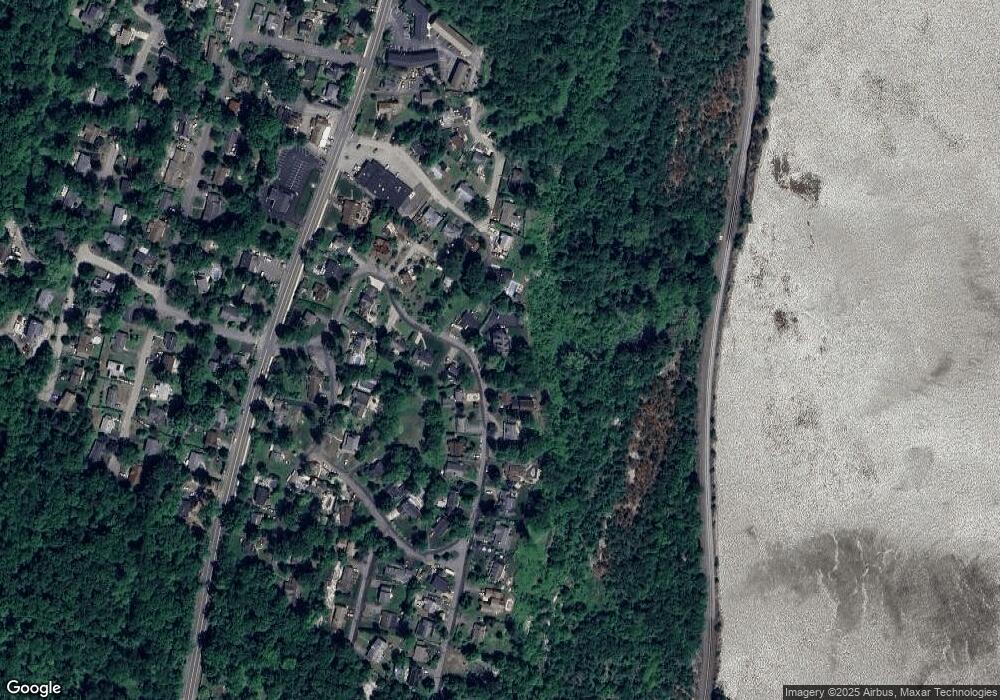 66 Ondaora Pkwy unit 9 STUDIO, Highland Falls, NY 10928 - photo 1