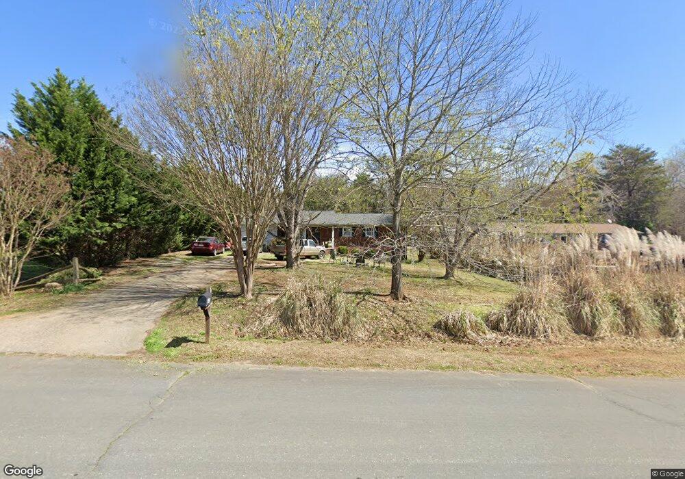 640 Poplar Dr, Shelby, NC 28152 - photo 1