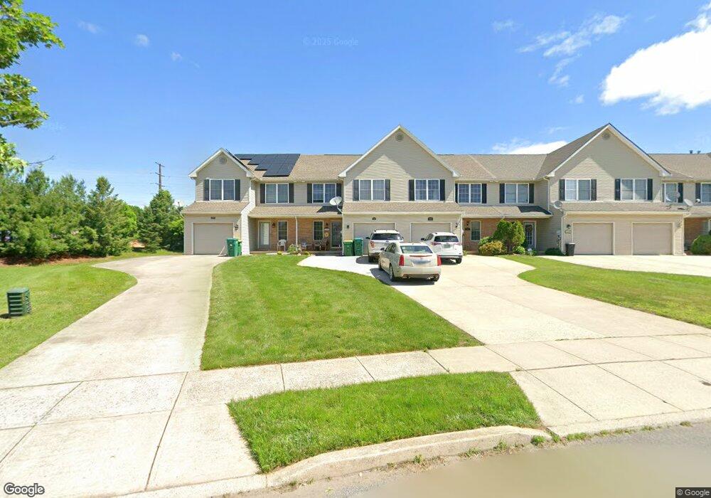 1351 Mohr Cir, Macungie, PA 18062 - photo 1