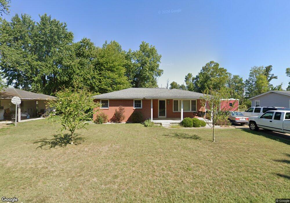 492 Daugherty St, Columbus, IN 47201 - photo 1