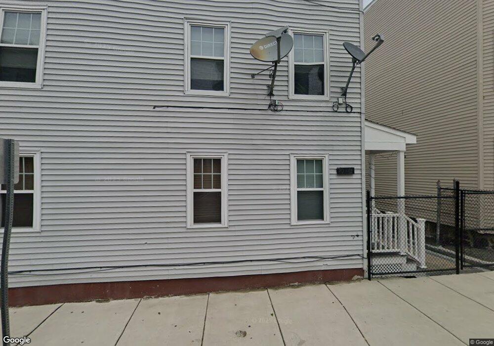 40 Maverick St, Chelsea, MA 02150 - photo 1