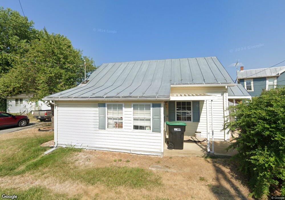 416 Aileen Ave, Strasburg, VA 22657 - photo 1