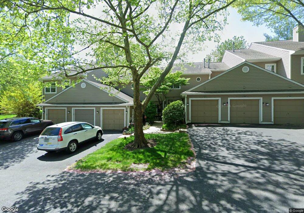 363 Radford Ct unit 363, Glen Mills, PA 19342 - photo 1