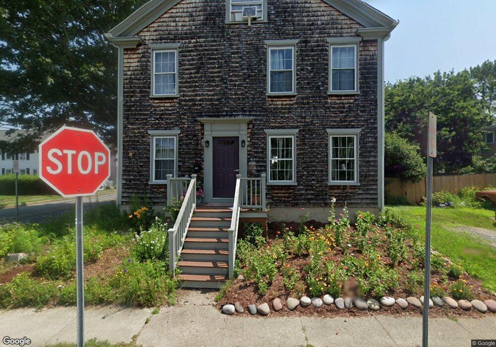 123 Chestnut St, Fairhaven, MA 02719 - photo 1