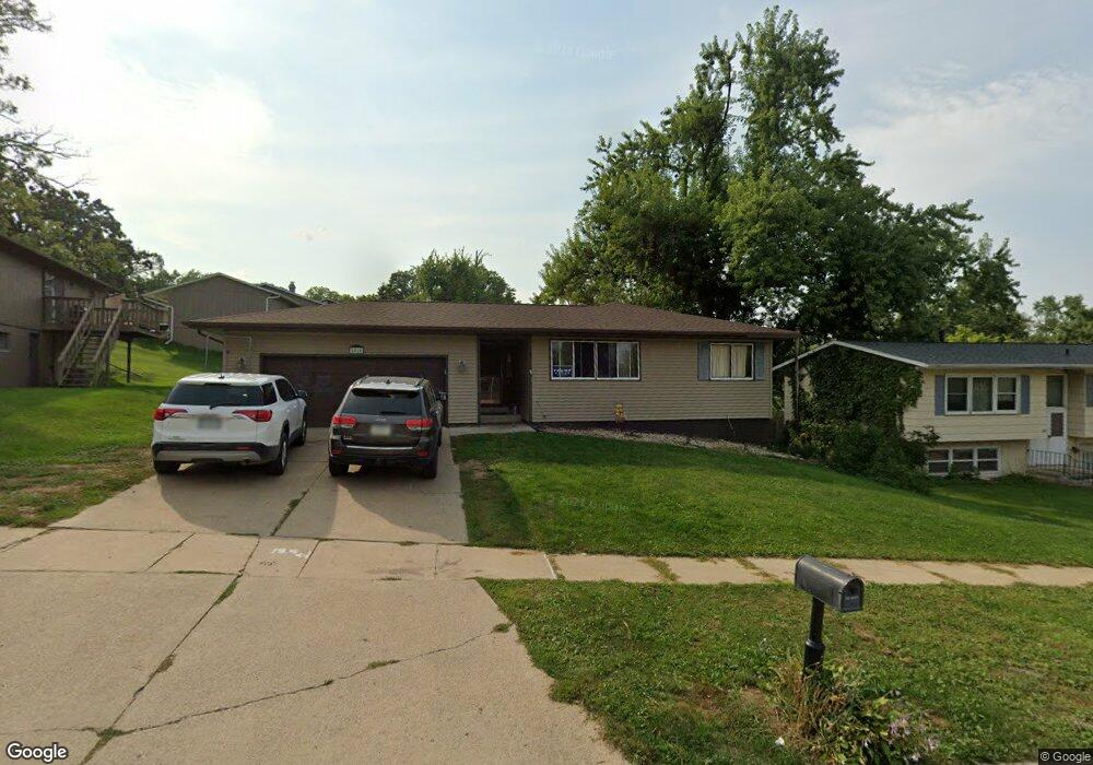 1416 25th St NW, Cedar Rapids, IA 52405 - photo 1