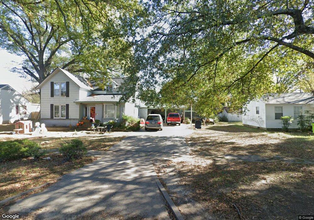 1207 S College St, Stuttgart, AR 72160 - photo 1