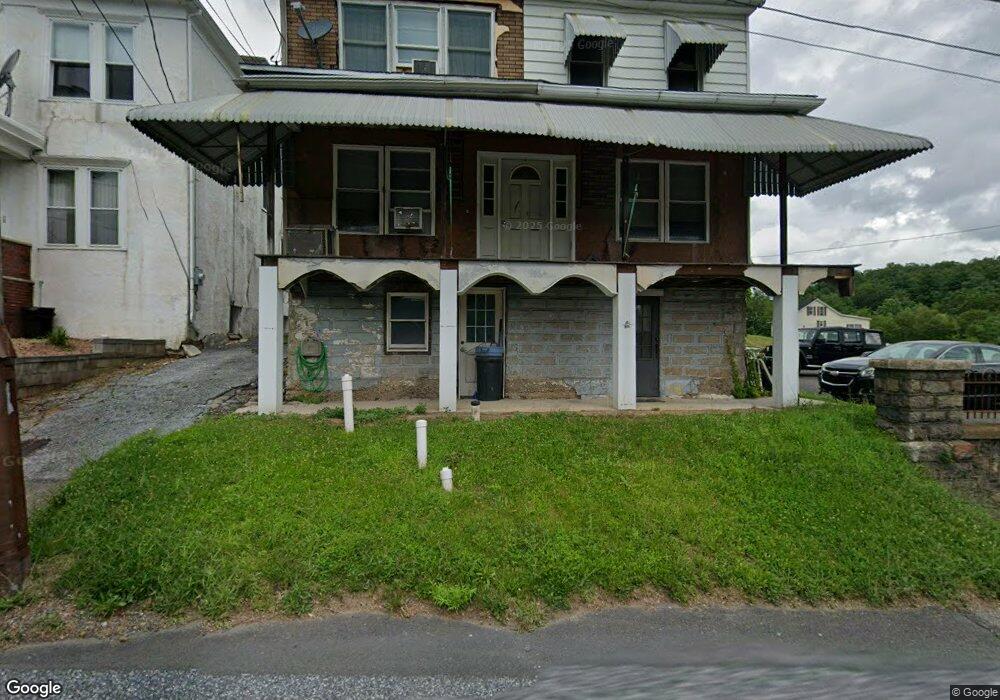 221 Market St, Cumbola, PA 17930 - photo 1