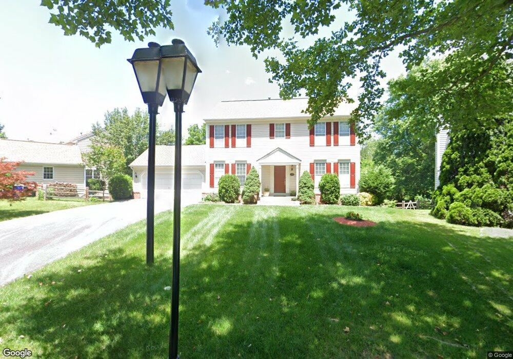 1013 Dulaney Mill Dr, Frederick, MD 21702 - photo 1