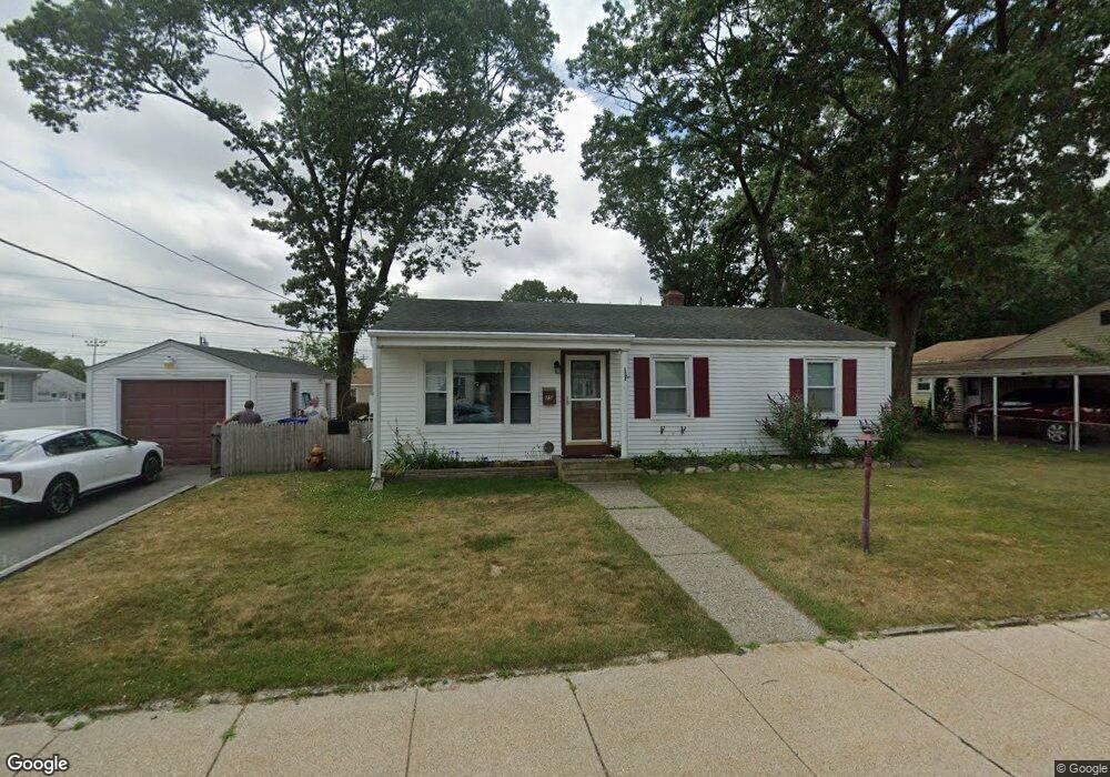 15 Vineyard St, Pawtucket, RI 02860 - photo 1