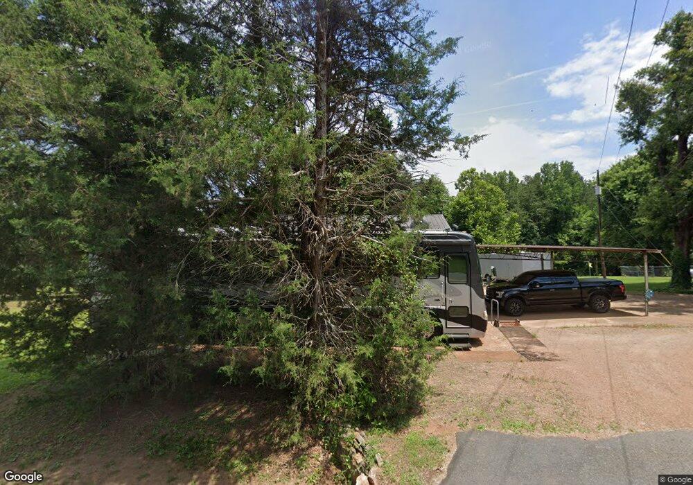 2810 Compton Bridge Rd, Campobello, SC 29322 - photo 1