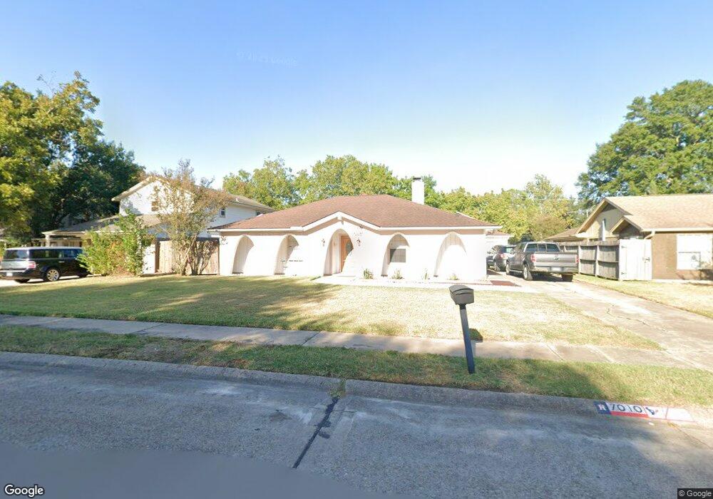 7010 Woodfern Dr, Houston, TX 77040 - photo 1