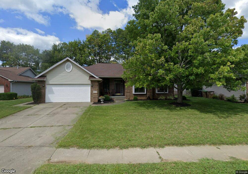 2248 Broadmoor Ln, Columbus, IN 47203 - photo 1
