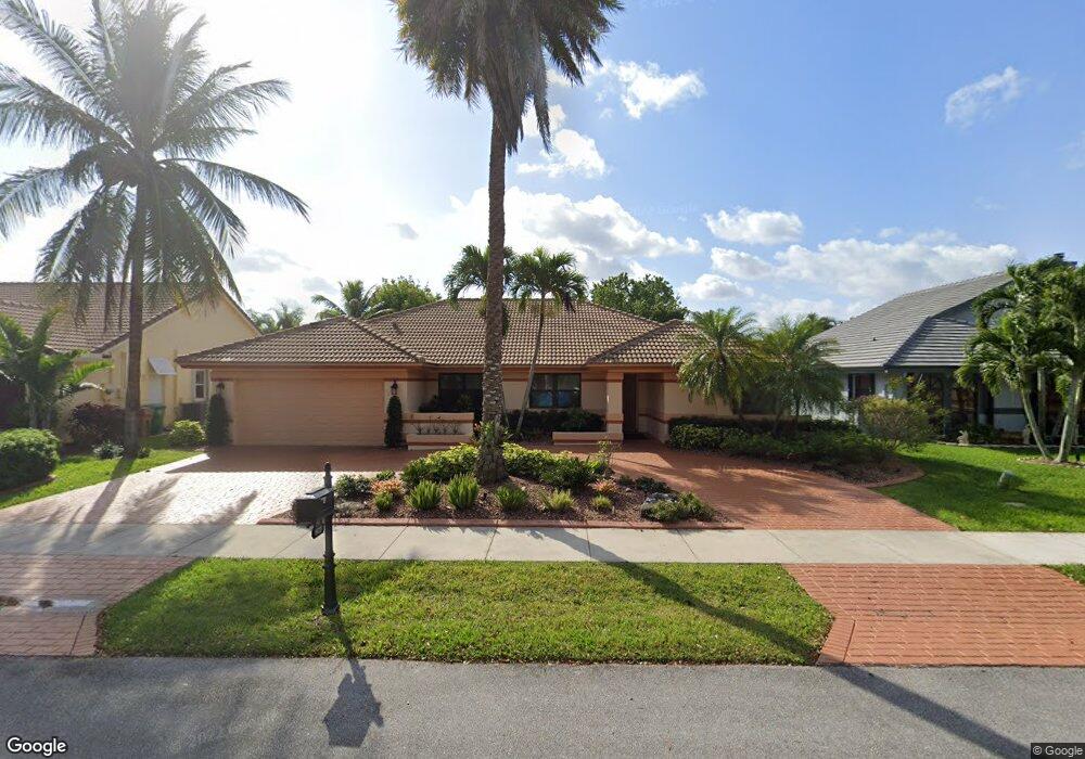 9622 Ridgecrest Ct, Davie, FL 33328 - photo 1