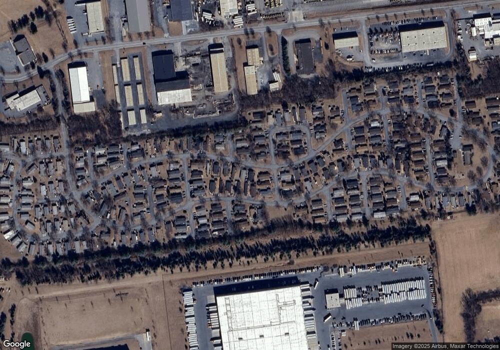 100 Greenbriar Dr N, Bath, PA 18014 - photo 1