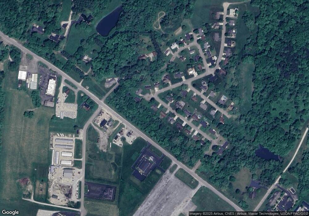 1533 Valley View Dr, Logan, OH 43138 - photo 1