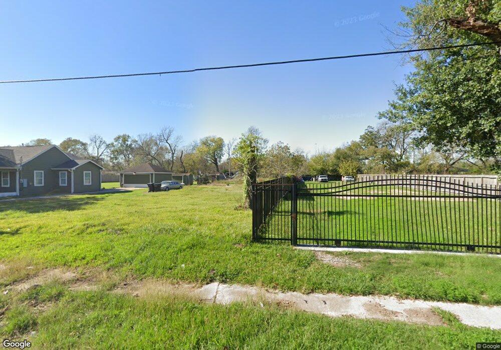 5213 Wipprecht, Houston, TX 77026 - photo 1