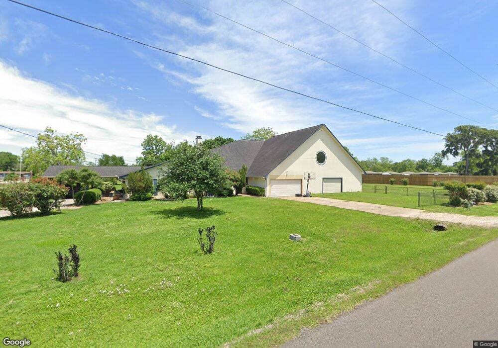 300 E San Bernard St, Brazoria, TX 77422 - photo 1