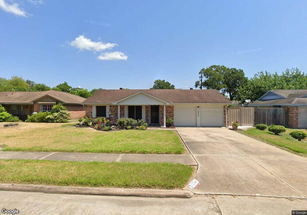 1034 Hidden Valley Dr, Houston, TX 77088 - photo 1
