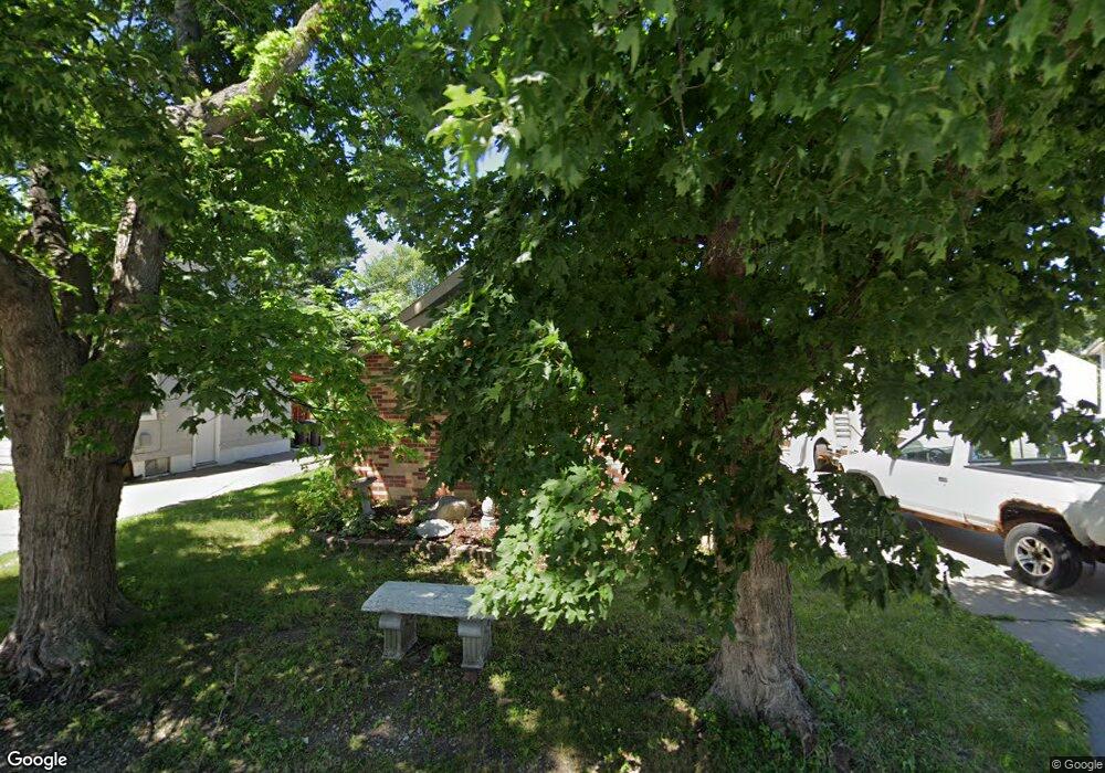 140 E 29th Ct, Des Moines, IA 50317 - photo 1