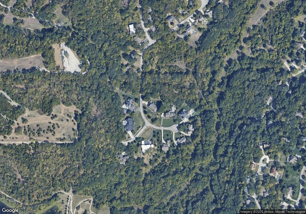 8721 Deer Run St, Lenexa, KS 66220 - photo 1