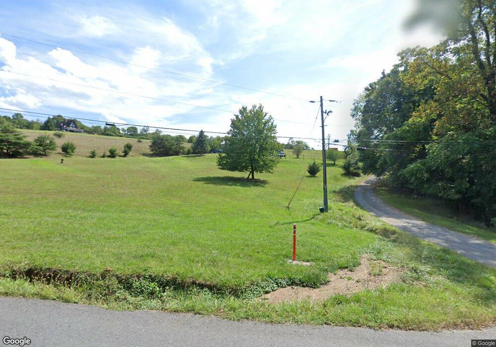 1622 Johnsons Mill Rd, Berkeley Springs, WV 25411 - photo 1