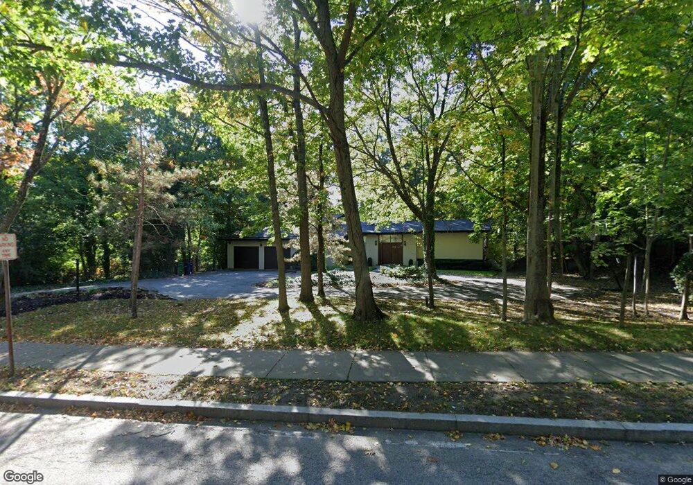 500 Beacon St unit 2, Chestnut Hill, MA 02467 - photo 1