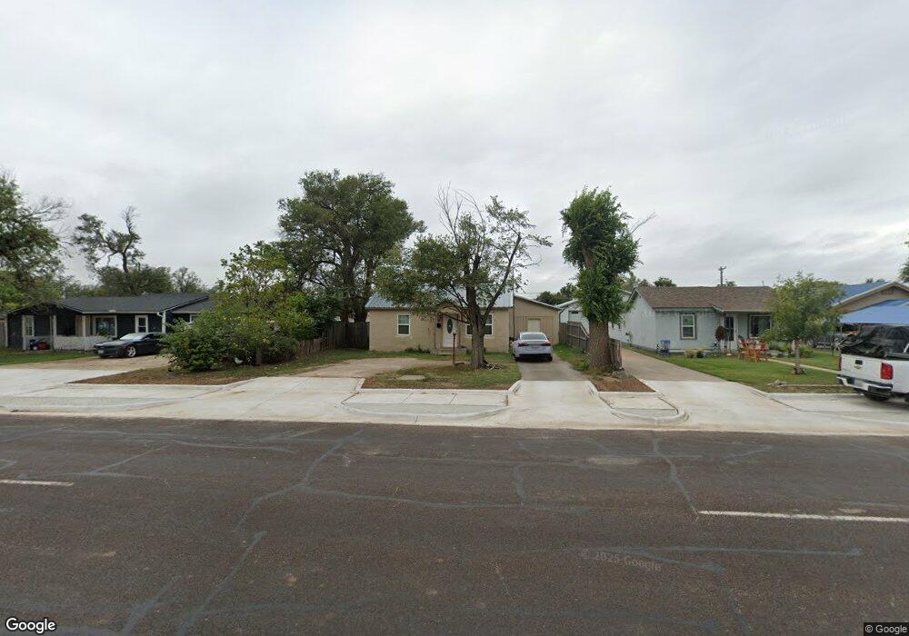 607 N Maddox Ave, Dumas, TX 79029 - photo 1