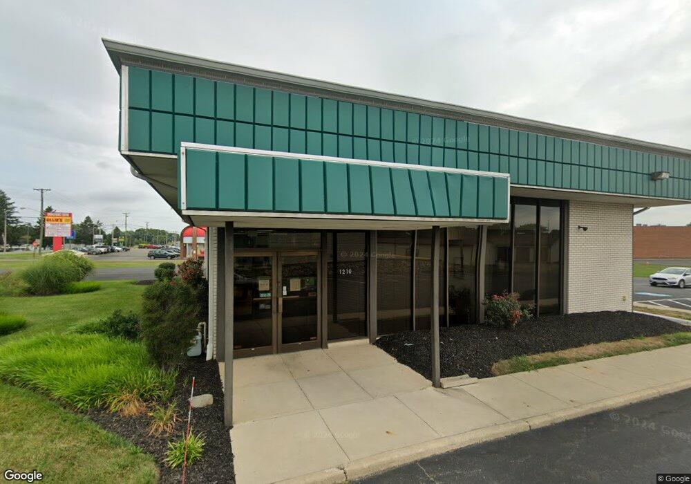 1210 N Court St, Circleville, OH 43113 - photo 1