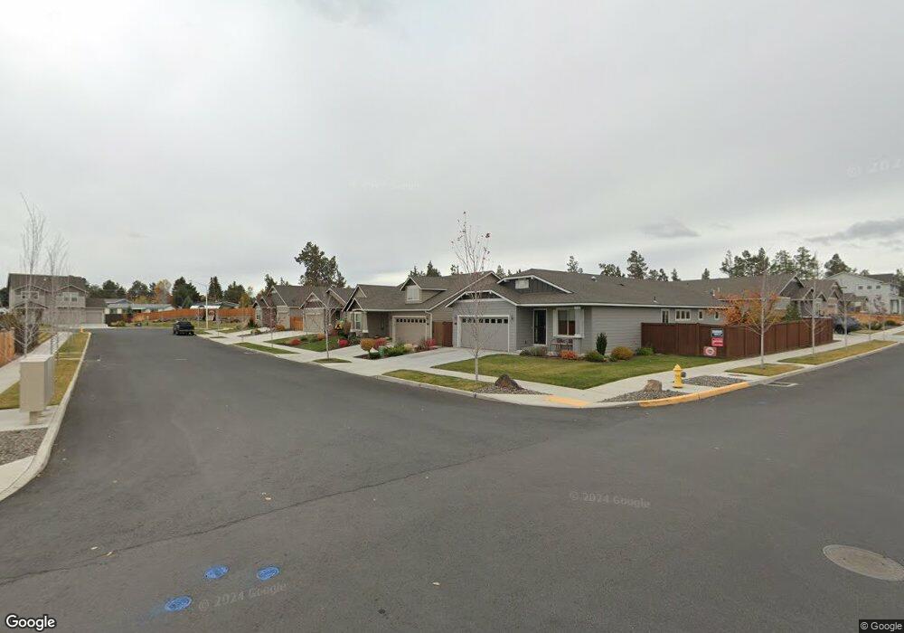 2558 SW Newberry Loop, Redmond, OR 97756 - photo 1