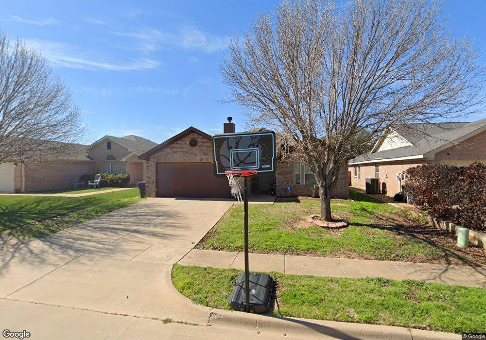 4204 Beryl Ln, Granbury, TX 76049 - photo 1