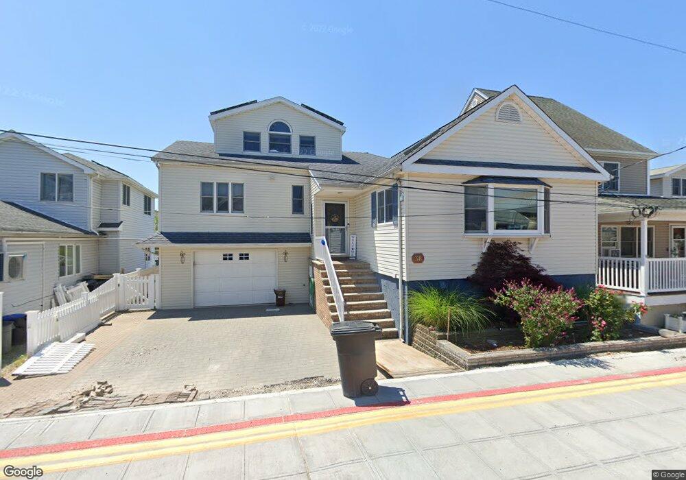 38 W 15th Rd, Broad Channel, NY 11693 - photo 1