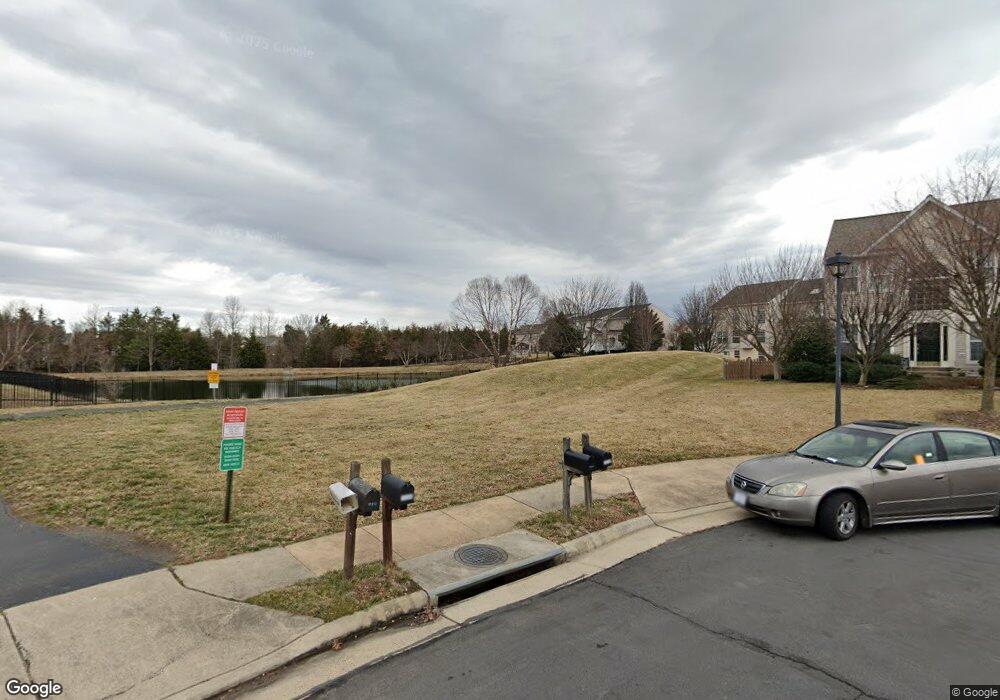 10260 Aqua View Ct, Nokesville, VA 20181 - photo 1