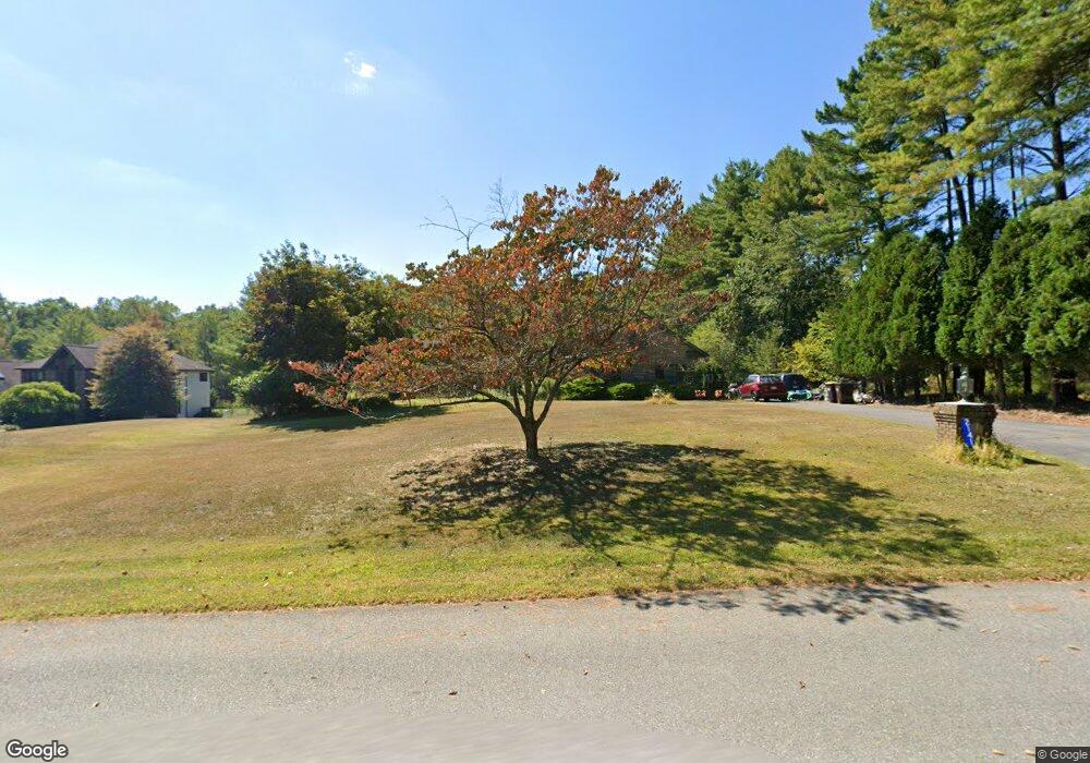 707 Stratford Place, Stroudsburg, PA 18360 - photo 1