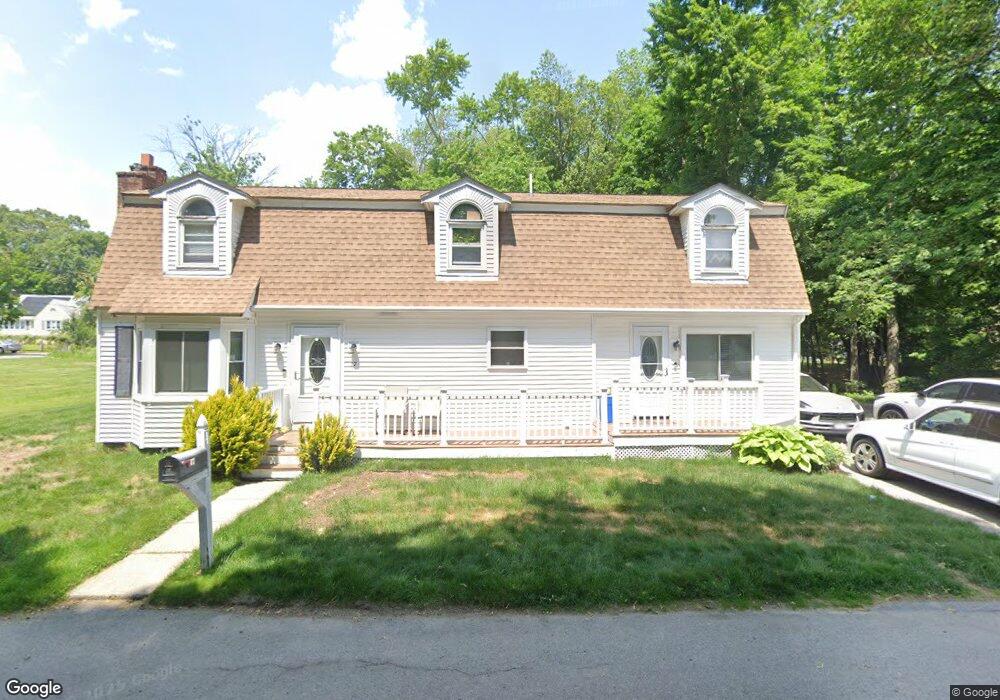 17 Howe St, Dracut, MA 01826 - photo 1