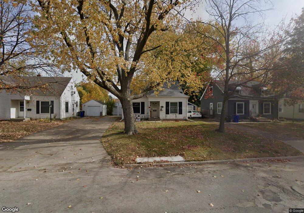 630 30th St SE, Cedar Rapids, IA 52403 - photo 1