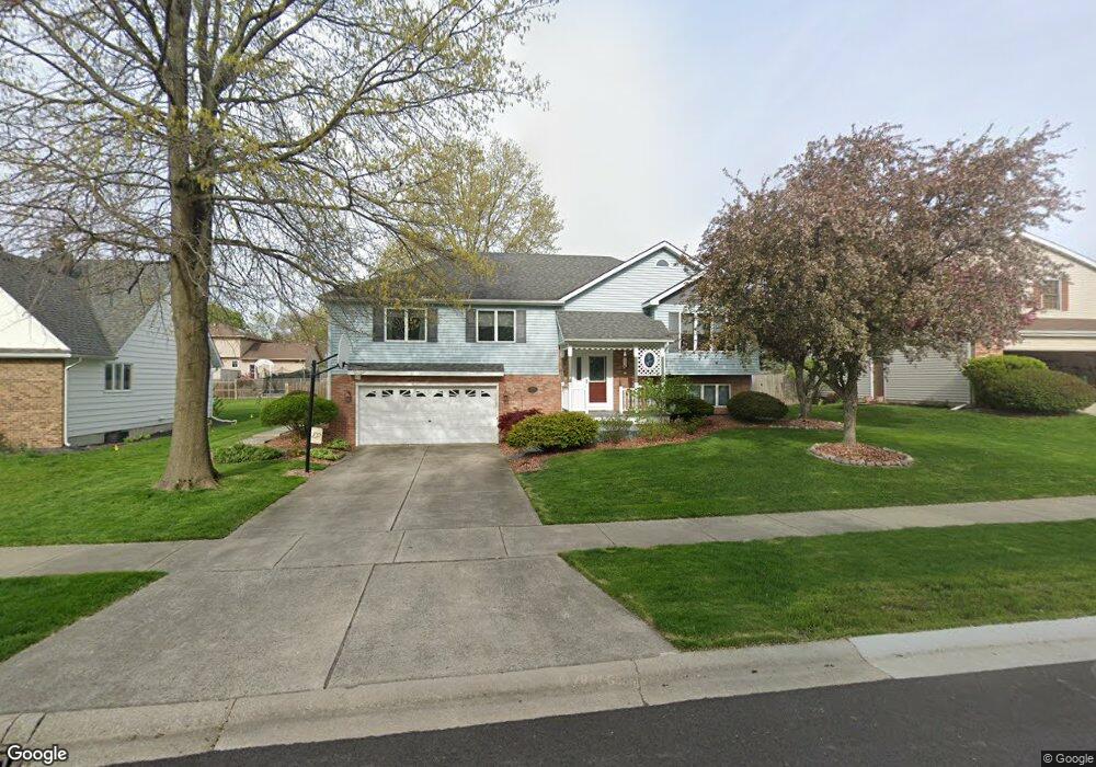 721 Clover Ln, Crown Point, IN 46307 - photo 1