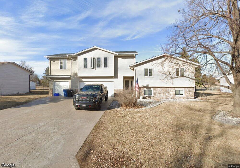 10370 97th Place N, Maple Grove, MN 55369 - photo 1