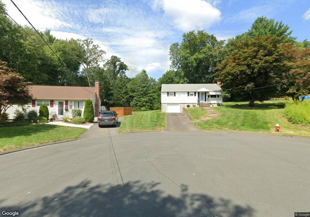 48 Tanglewood Ct, Berlin, CT 06037 - photo 1