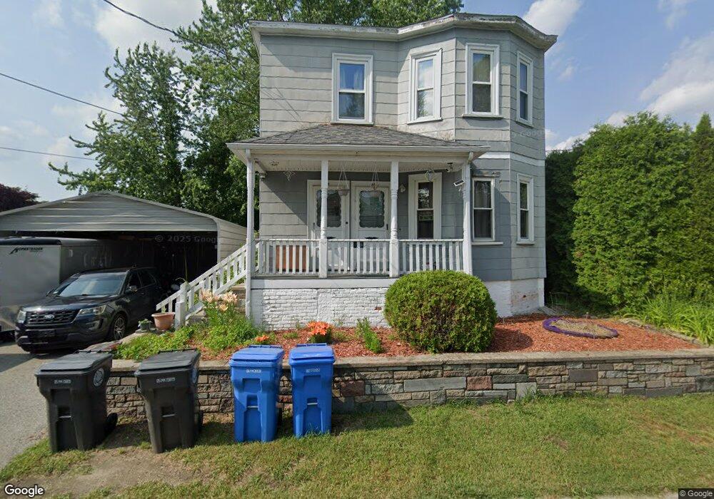 28 Beacon St, Cranston, RI 02910 - photo 1